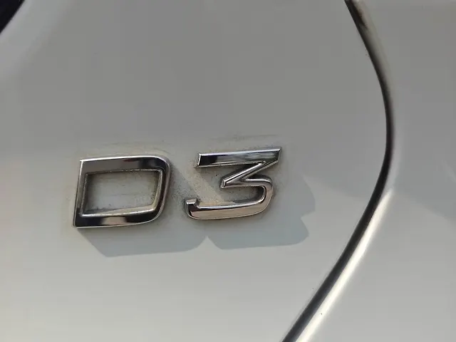 Used Volvo V40 [2016-2019] D3 Kinetic in Nashik