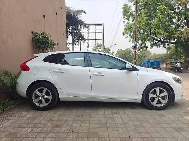 Used Volvo V40 [2016-2019] D3 Kinetic in Nashik
