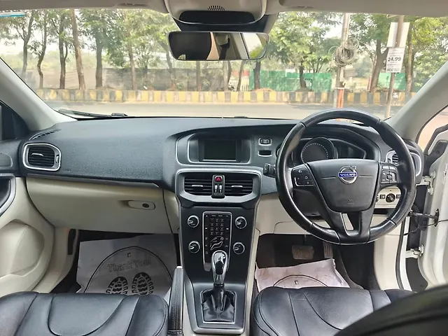 Used Volvo V40 [2016-2019] D3 Kinetic in Nashik