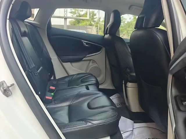 Used Volvo V40 [2016-2019] D3 Kinetic in Nashik