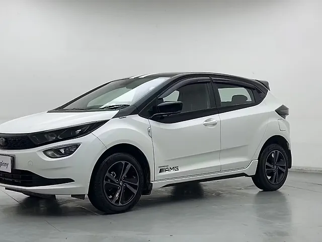 Used 2024 Tata Altroz in Delhi