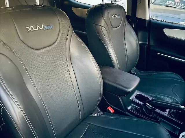 Used Mahindra Old Generation XUV700 MX Diesel MT 5 STR [2021] in Ranchi