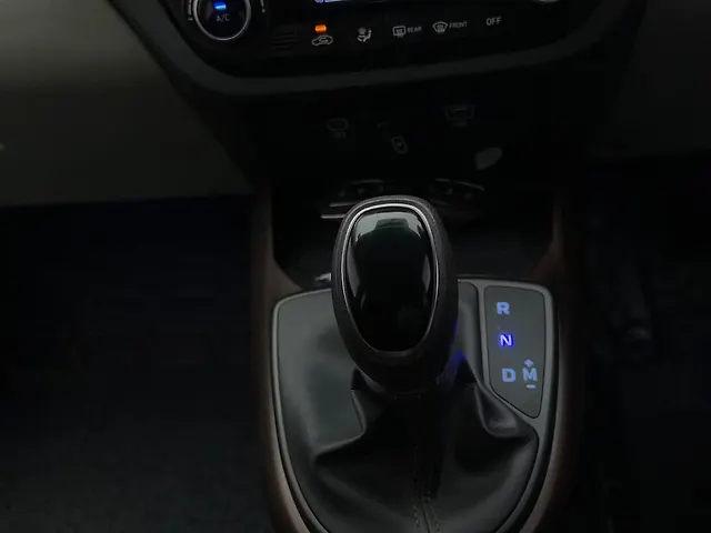 Used Hyundai Aura SX Plus Petrol Automatic in Ghaziabad