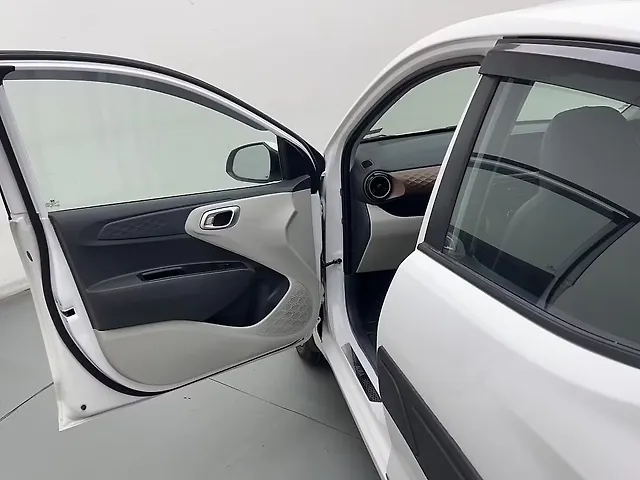 Used Hyundai Aura SX Plus Petrol Automatic in Ghaziabad