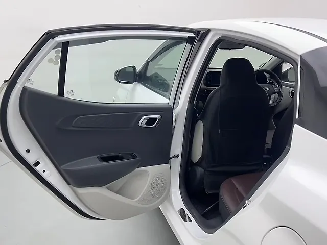 Used Hyundai Aura SX Plus Petrol Automatic in Ghaziabad