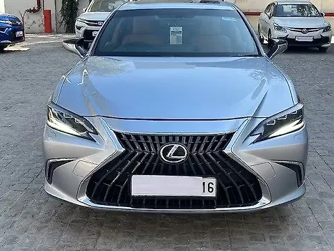 Used 2024 Lexus ES in Delhi