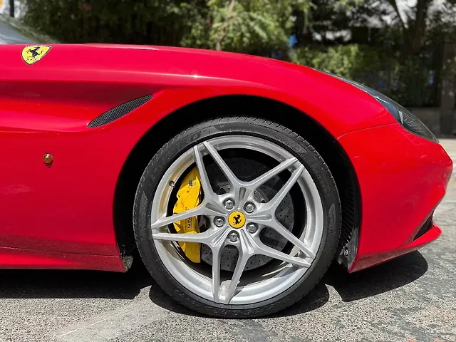 Used Ferrari California T in Mumbai