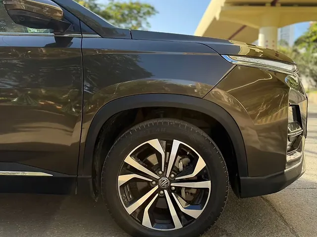 Used MG Hector Plus [2023-2025] Sharp Pro 1.5 Turbo Petrol CVT 6 STR in Mumbai