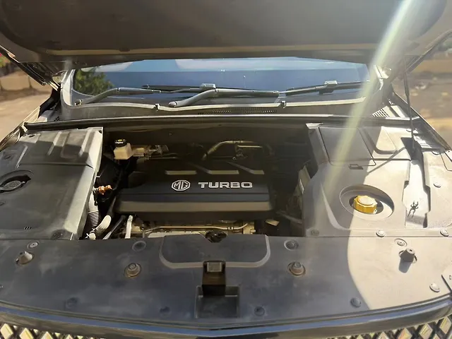 Used MG Hector Plus [2023-2025] Sharp Pro 1.5 Turbo Petrol CVT 6 STR in Mumbai