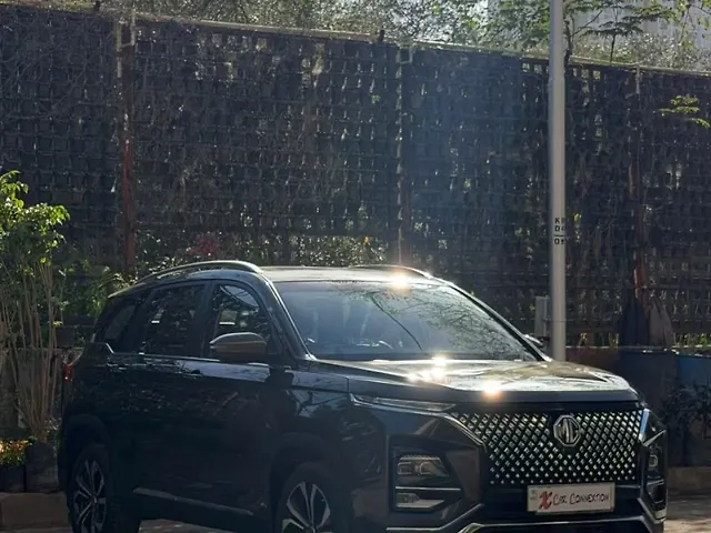 Used MG Hector Plus [2023-2025] Sharp Pro 1.5 Turbo Petrol CVT 6 STR in Mumbai