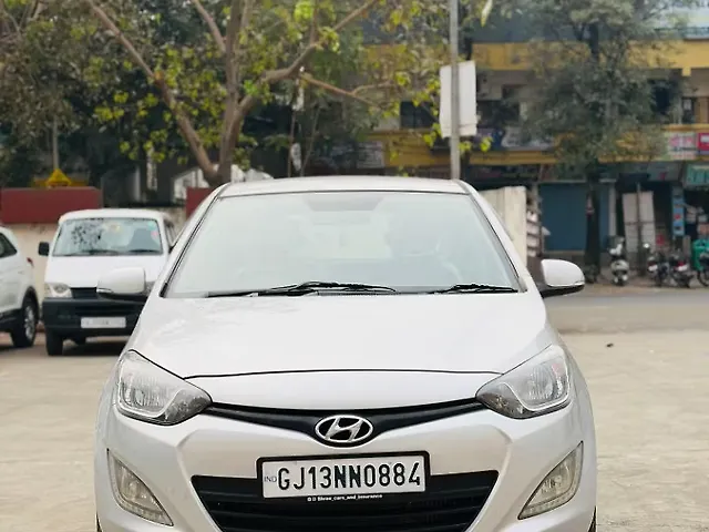 Used 2014 Hyundai i20 in Surat Used 2014 Hyundai i20 in Surat