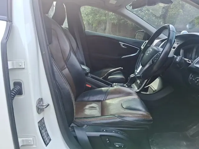 Used Volvo V40 [2016-2019] D3 R-Design in Siliguri