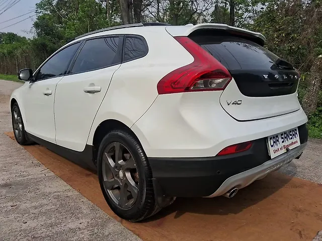 Used Volvo V40 [2016-2019] D3 R-Design in Siliguri