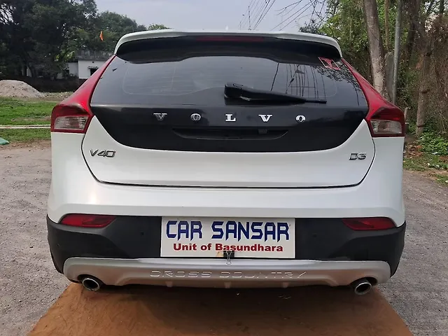 Used Volvo V40 [2016-2019] D3 R-Design in Siliguri