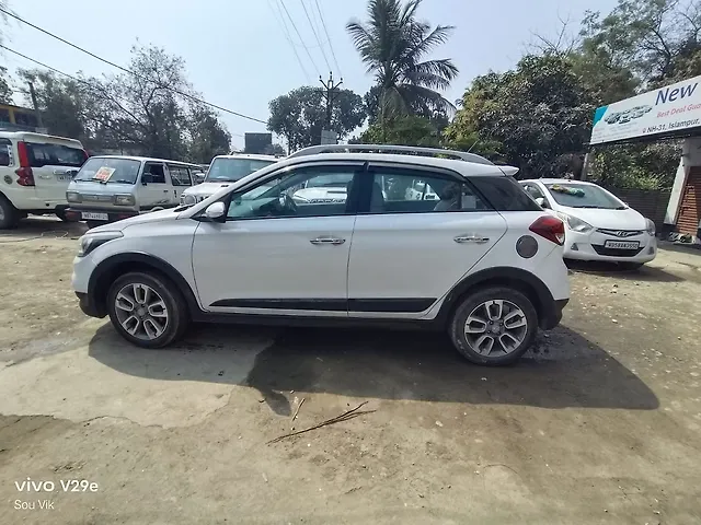 Used Hyundai i20 Active 1.2 SX in Siliguri