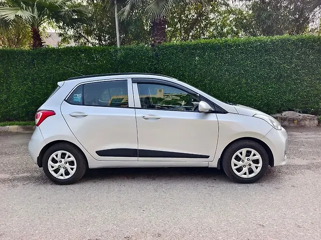 Used Hyundai Grand i10 [2013-2017] Sportz 1.2 Kappa VTVT [2016-2017] in Delhi