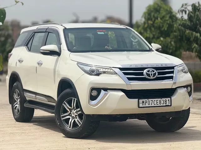 Used 2017 Toyota Fortuner in Indore