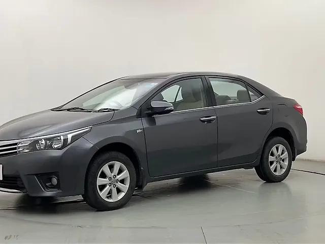 Used 2015 Toyota Corolla Altis in Thane