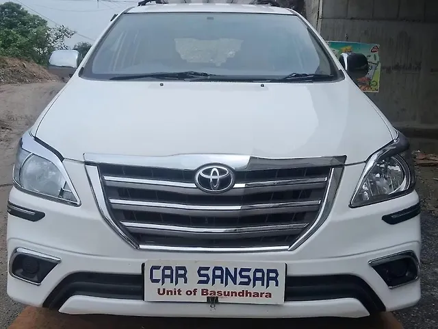 Used 2016 Toyota Innova in Siliguri