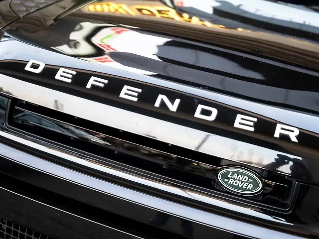 Used Land Rover Defender 110 X Dynamic HSE Petrol 2.0L Turbo Automatic 5 STR in Delhi