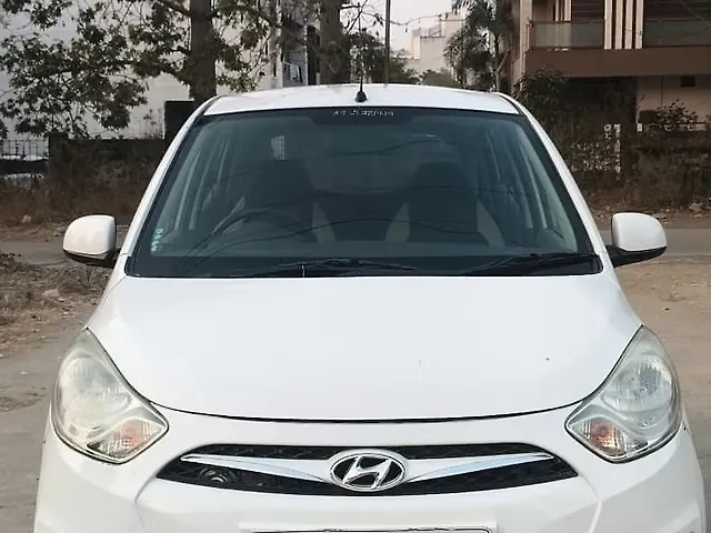 Used 2013 Hyundai i10 in Indore
