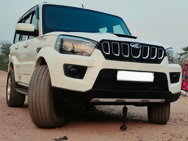 Used Mahindra Scorpio 2021 S7 140 2WD 7 STR in Agra