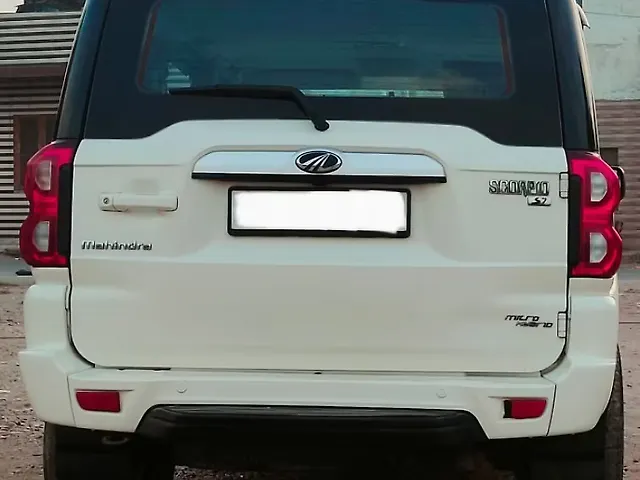Used Mahindra Scorpio 2021 S7 140 2WD 7 STR in Agra