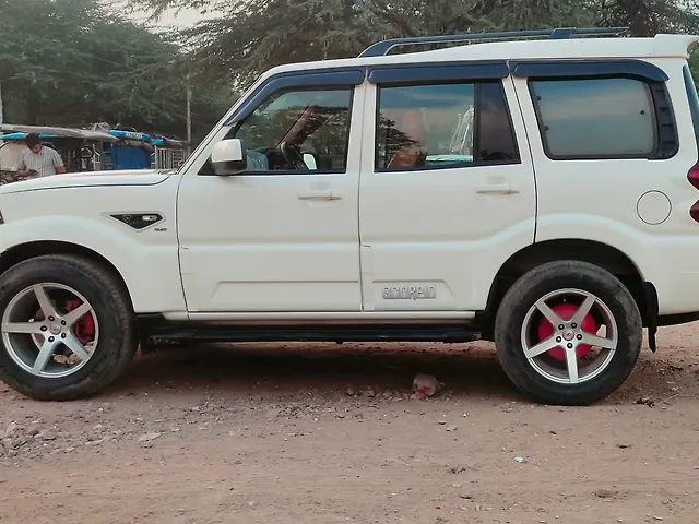 Used Mahindra Scorpio 2021 S7 140 2WD 7 STR in Agra