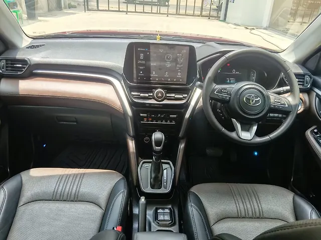 Used Toyota Urban Cruiser Hyryder V Hybrid [2023-2025] in Bangalore
