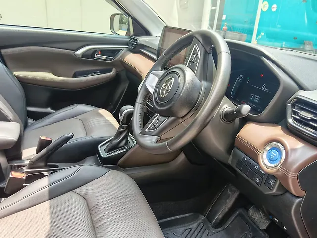 Used Toyota Urban Cruiser Hyryder V Hybrid [2023-2025] in Bangalore