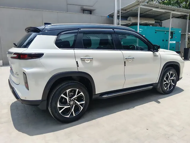 Used Toyota Urban Cruiser Hyryder V Hybrid [2023-2025] in Bangalore