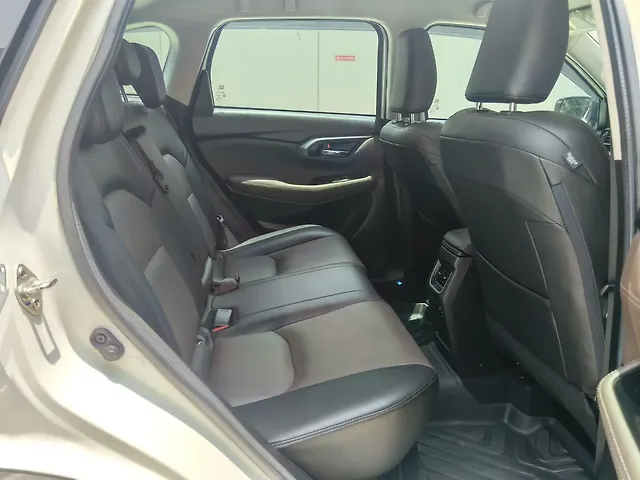 Used Toyota Urban Cruiser Hyryder V Hybrid [2023-2025] in Bangalore