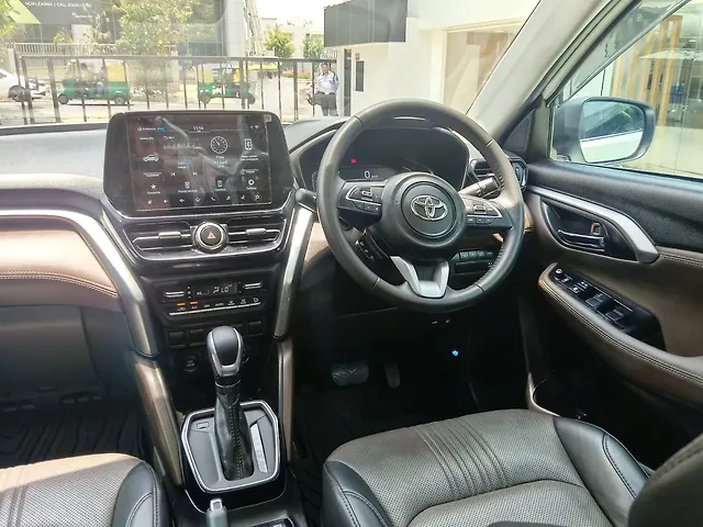 Used Toyota Urban Cruiser Hyryder V Hybrid [2023-2025] in Bangalore