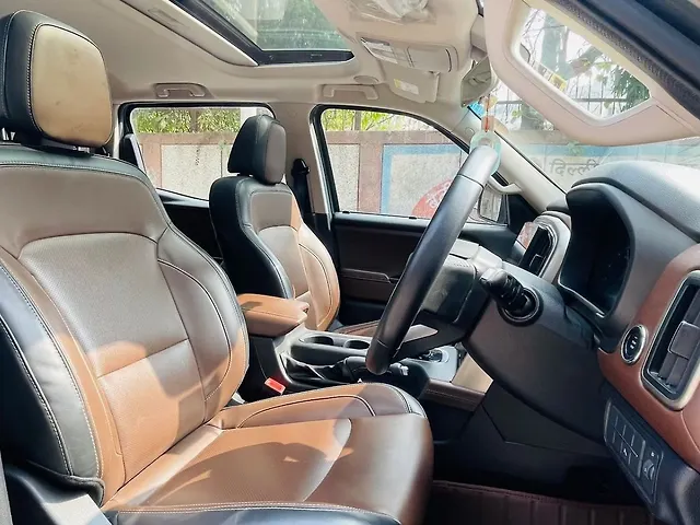 Used Mahindra Scorpio N Z8 L Petrol AT 7 STR [2022] in Delhi