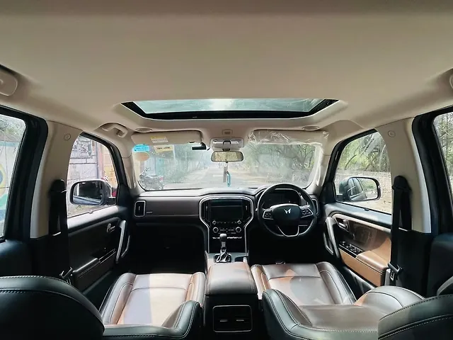 Used Mahindra Scorpio N Z8 L Petrol AT 7 STR [2022] in Delhi
