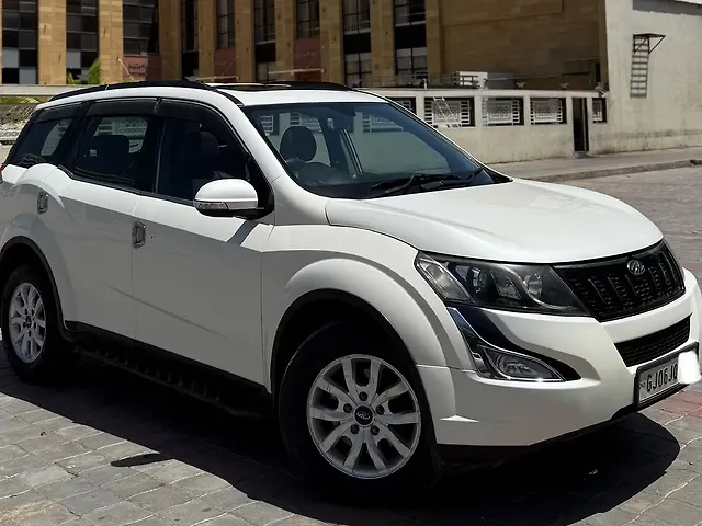 Used 2016 Mahindra XUV500 in Vadodara