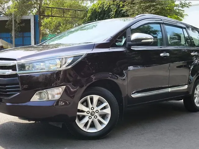 Used Toyota Innova Crysta [2016-2020] 2.4 G 8 STR [2016-2017] in Mumbai