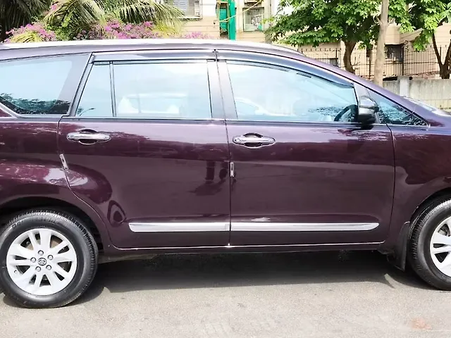Used Toyota Innova Crysta [2016-2020] 2.4 G 8 STR [2016-2017] in Mumbai