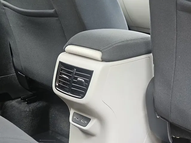 Used Volkswagen Taigun [2021-2023] Comfortline 1.0 TSI MT in Mumbai