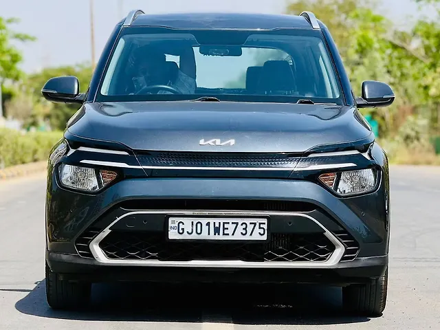 Used 2022 Kia Carens in Ahmedabad