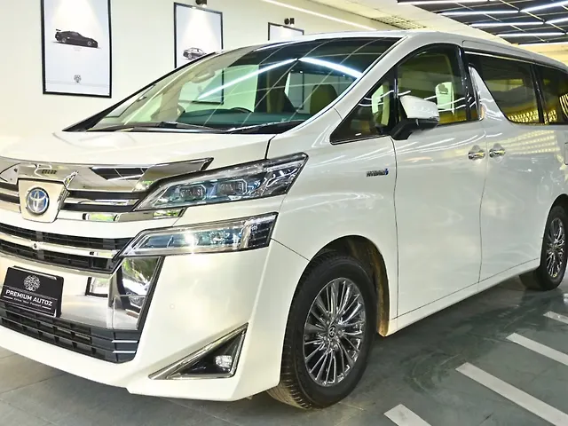 Used Toyota Vellfire VIP – Executive Lounge Hybrid (Electric + Petrol) Automatic in Delhi