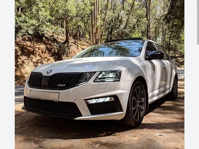 Used 2020 Skoda Octavia in Pune