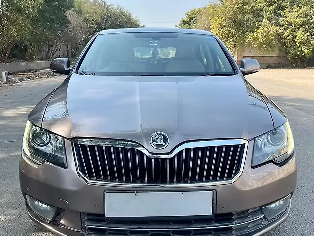 Used 2014 Skoda Superb in Delhi