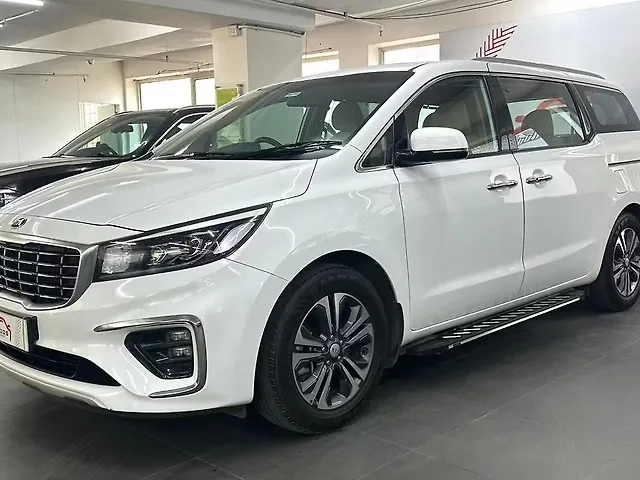 Used 2020 Kia Carnival in Hyderabad Used 2020 Kia Carnival in Hyderabad