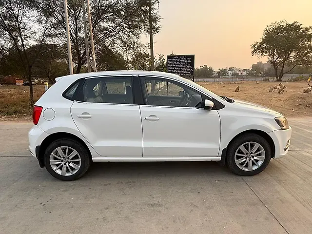 Used Volkswagen Polo [2016-2019] Highline Plus 1.5 (D) 16 Alloy in Gandhinagar