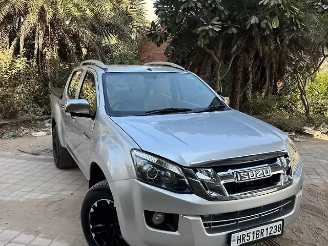 Used 2017 Isuzu D-Max V-Cross in Zirakpur