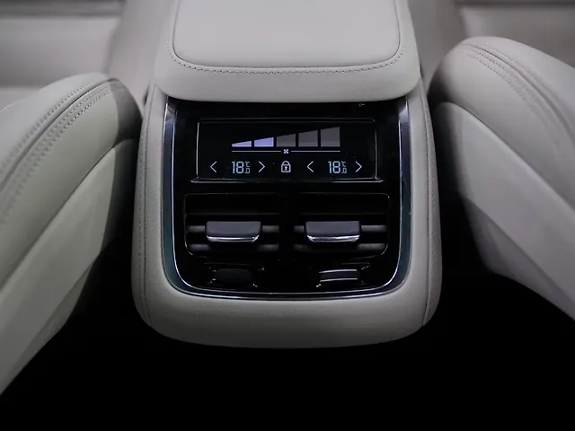 Used Volvo XC90 B5 Ultra in Kolkata Used Volvo XC90 B5 Ultra in Kolkata