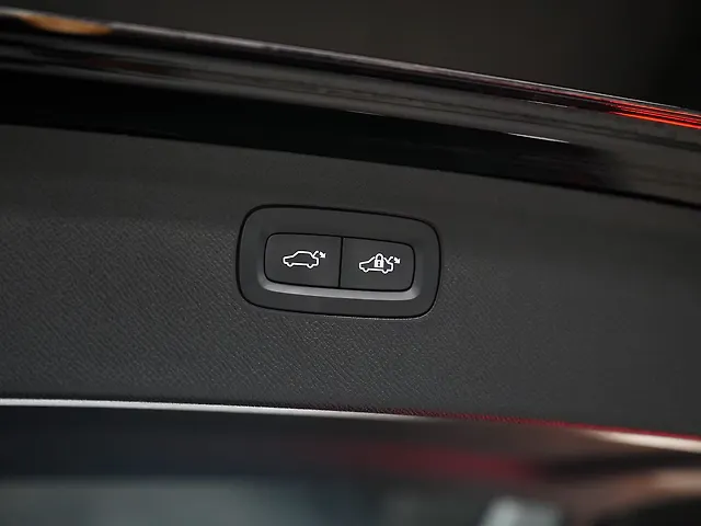 Used Volvo XC90 B5 Ultra in Kolkata Used Volvo XC90 B5 Ultra in Kolkata