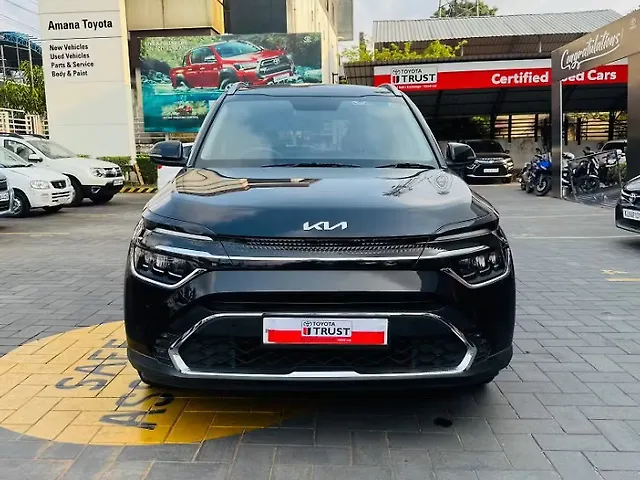 Used 2023 Kia Carens in Tirur