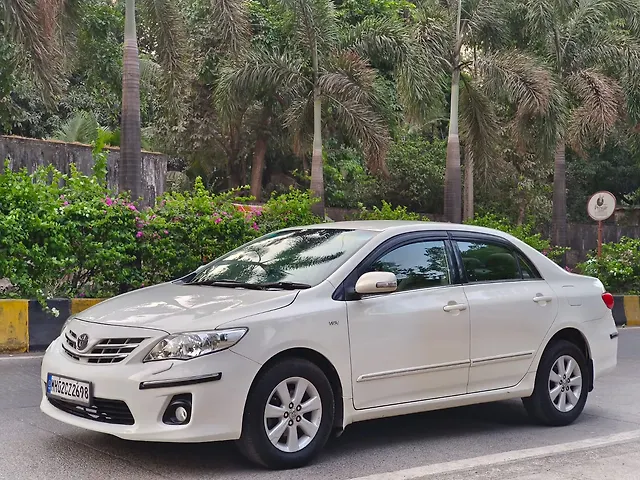 Used 2013 Toyota Corolla Altis in Mumbai Used 2013 Toyota Corolla Altis in Mumbai